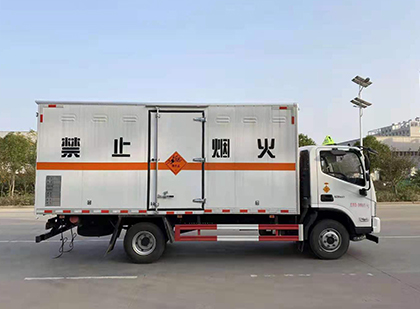 天门爆破器材运输车